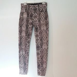 Apt.9 stretch snake print jeans with super stretch waste band.